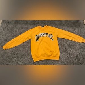 Quinnipiac University Sweatshirt size small